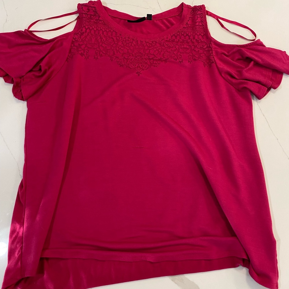 Rose/Fuschia cold shoulder top XL with neck detailing